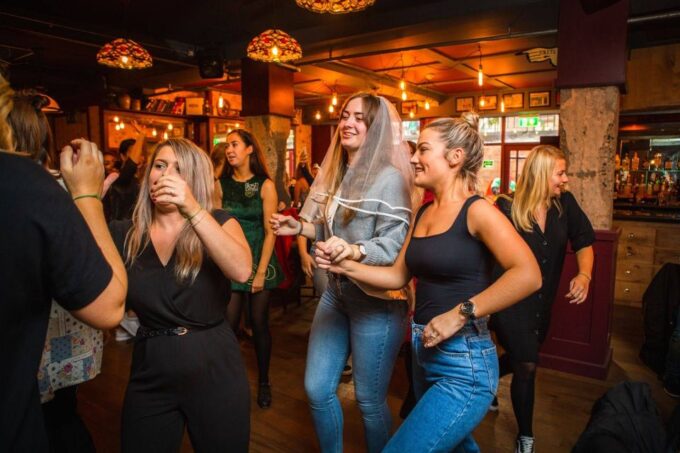 Dublin: Irish Music and Dance Show With Dance Lesson - Frequently Asked Questions
