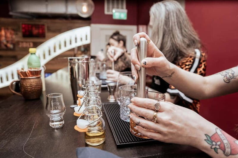 Dublin: Irish Whiskey Museum Whiskey Cocktail Masterclass - What to Expect from the Irish Whiskey Museum Cocktail Masterclass