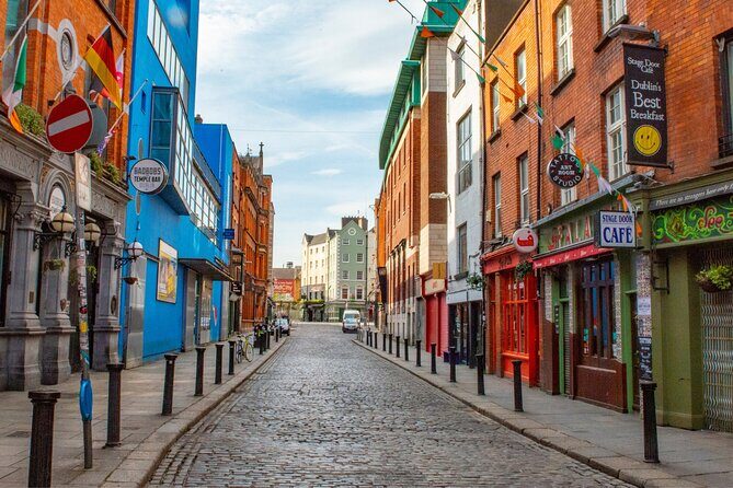 Dublin Scavenger Hunt and Highlights Self-Guided Tour - Key Points