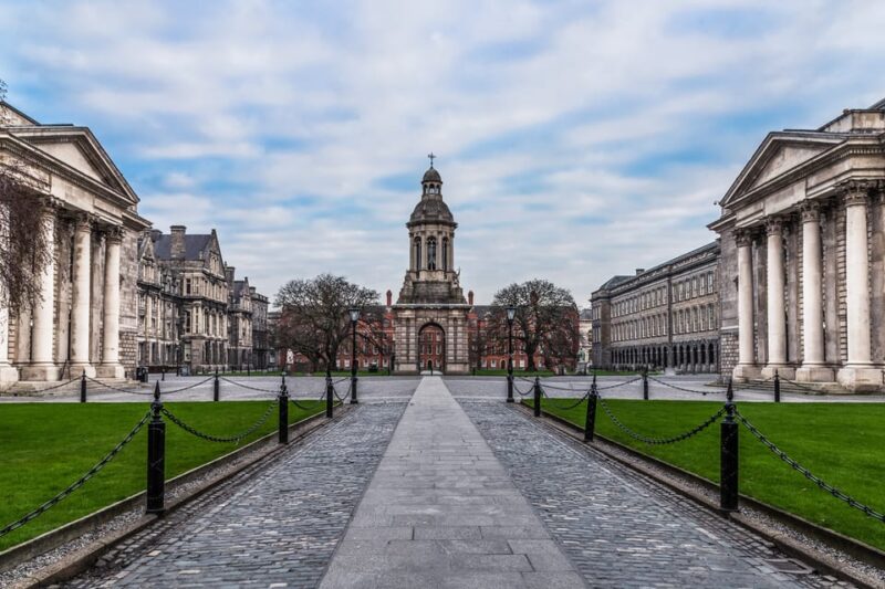 Dublin: St Patricks, Book of Kells, and Dublin Castle Tour - Meeting Point