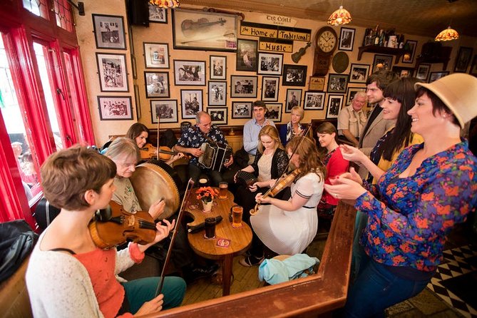 Dublin – Top 10 City Highlights Walking Tour - Discovering Trinity College