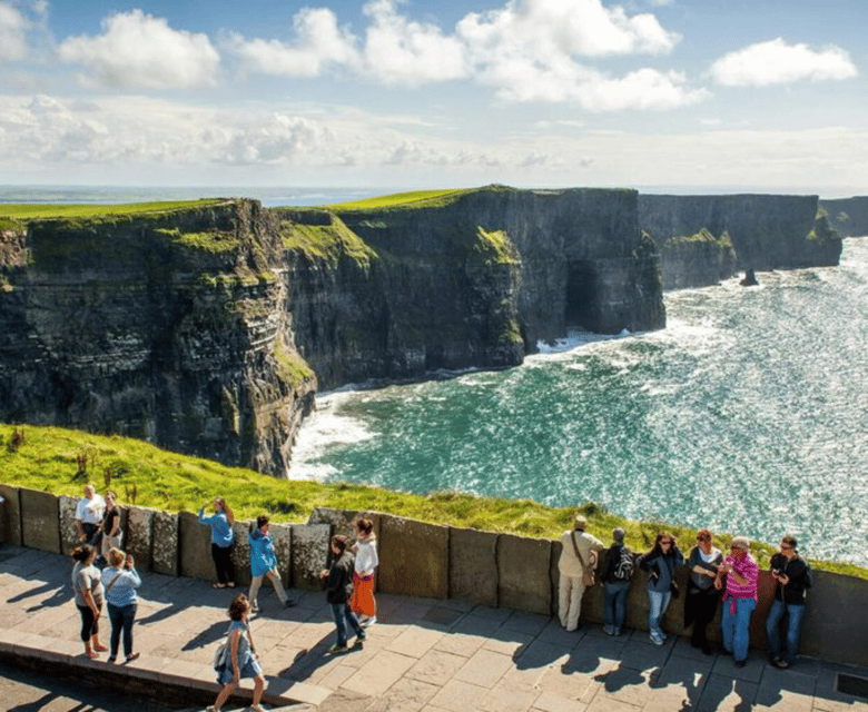 Dublin: Voyagers Private Luxury Cliffs of Moher Tour - Key Points