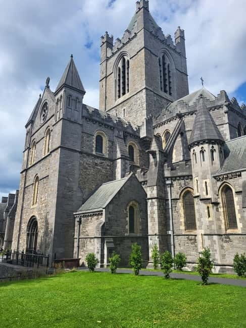 Dublin: Walking Food Tour with local chef, 7 stops or more! - The Value Proposition