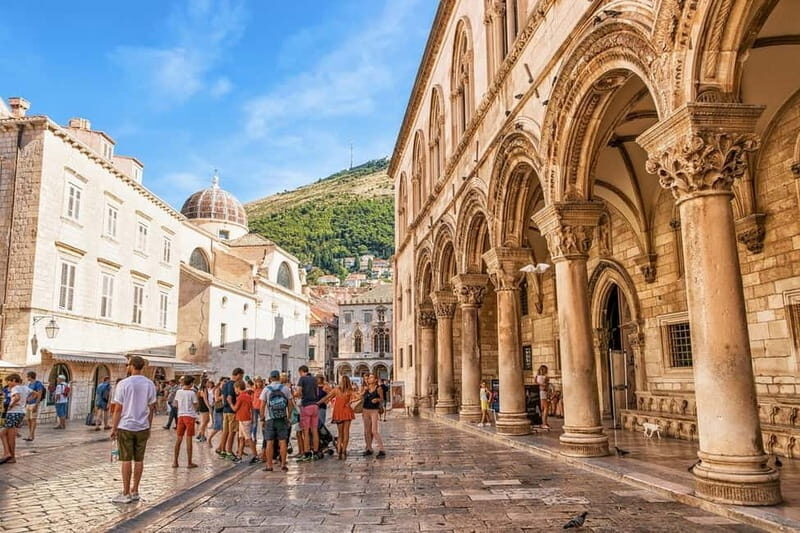 Dubrovnik: City Walls, Old Town Walking Tour & Adriatic View - Key Points
