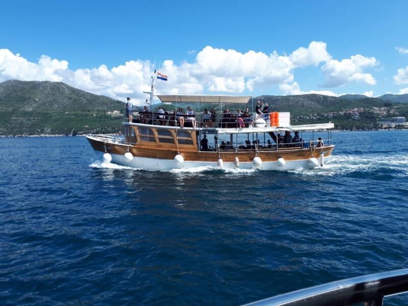 Dubrovnik: Elaphiti Islands Boat Cruise with Lunch & Drinks - The Food & Drinks: A Highlight