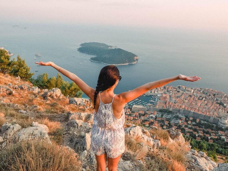 Dubrovnik Focus: 1.5 Hour Panoramic Tour of Stunning Views - Key Points
