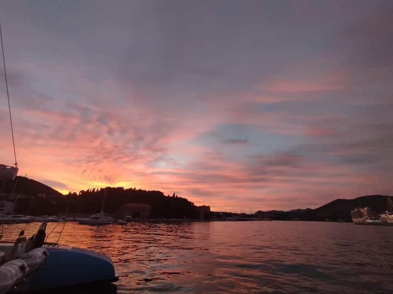Dubrovnik: Sunset Catamaran Cruise with Sparkling Wine - The Sum Up