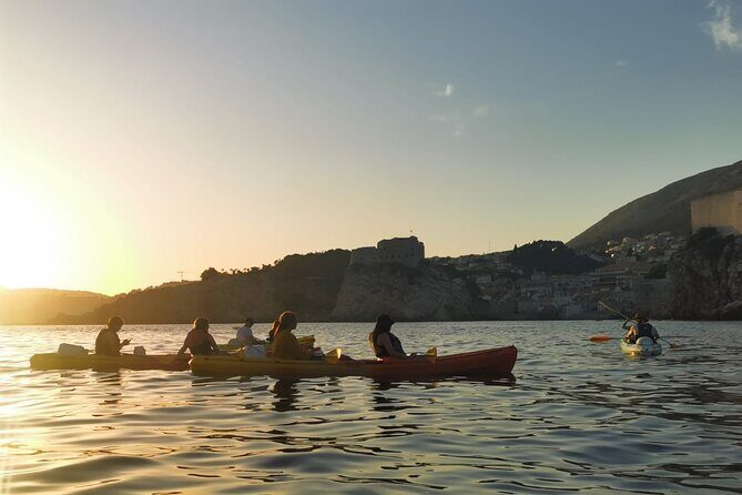 Dubrovnik: Sunset Kayak & Snorkel Tour with Wine & Water - FAQ