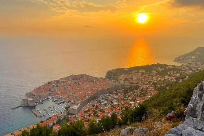 Dubrovnik Sunset Tour with Scenic Views and Local Wine - Key Points