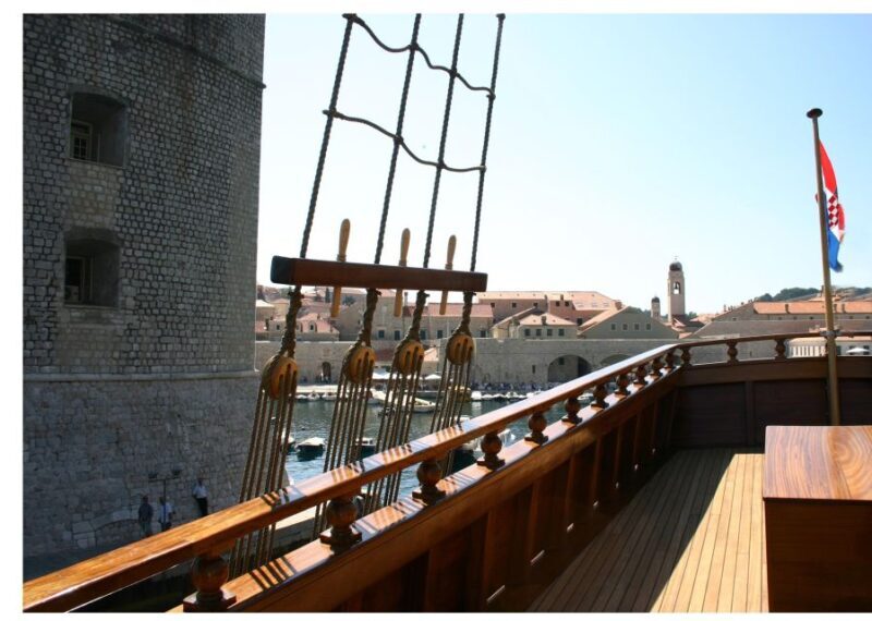 Dubrovnik walking tour and cruise on Karaka ship - Pricing and Value
