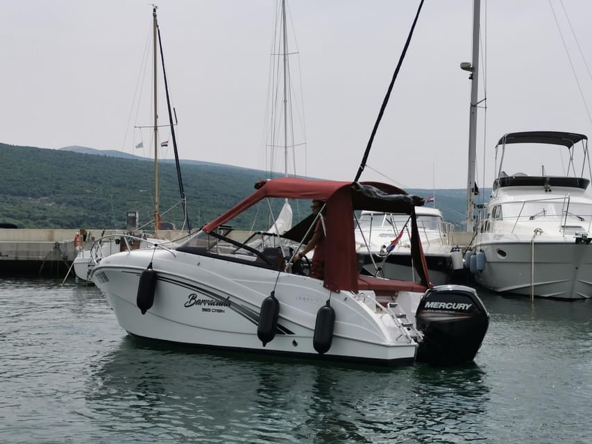 Dunat/Krk: Rent a boat Oki Barracuda 585 - Key Points