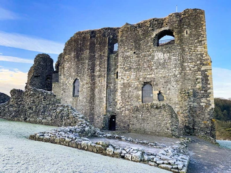 Dundonald Castle: Entry Ticket, Guided Tour & Light Lunch - Accessibility and Practicalities