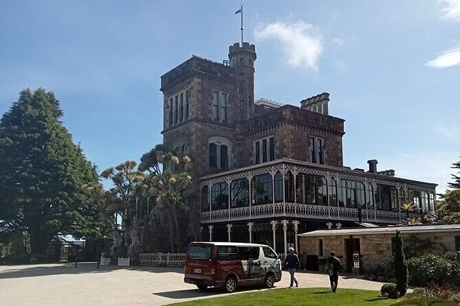 Dunedin Nature and City Tour with Larnach Castle included - Summary of Pros and Cons