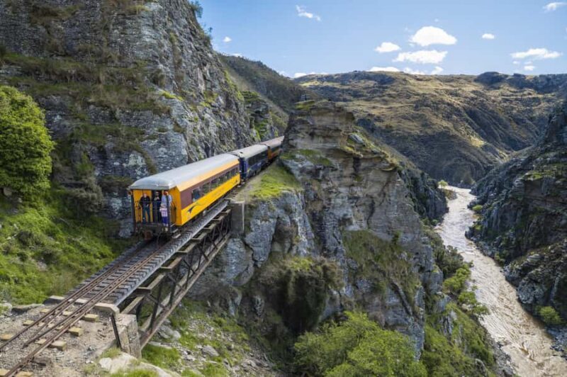 Dunedin: Scenic Railway Tour Through the Taieri Gorge - An In-Depth Look at the Dunedin Scenic Railway Experience