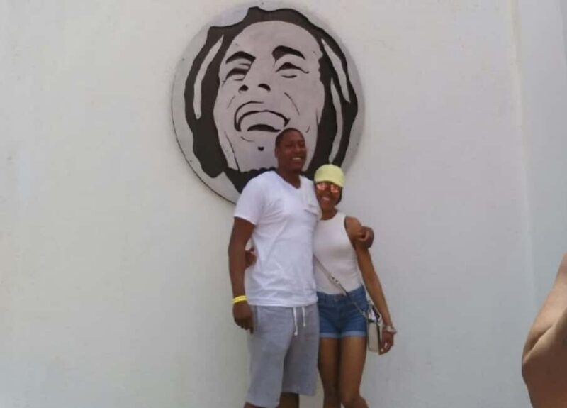 Dunn's River Falls and Bob Marley Mausoleum Tour - Key Points