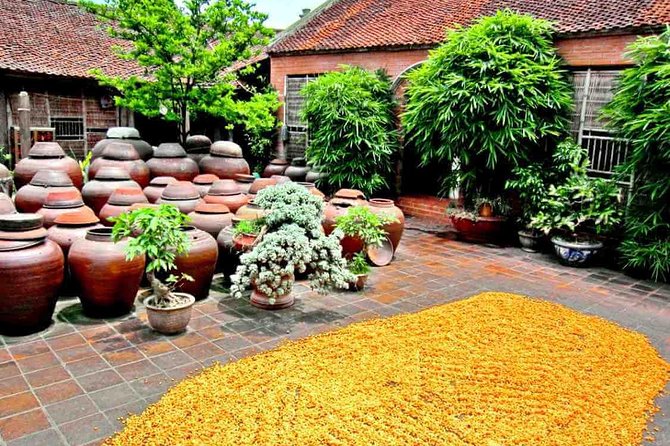 Duong Lam Ancient Village Full Day Tour From Hanoi & Experiencing Local Life - What to Expect