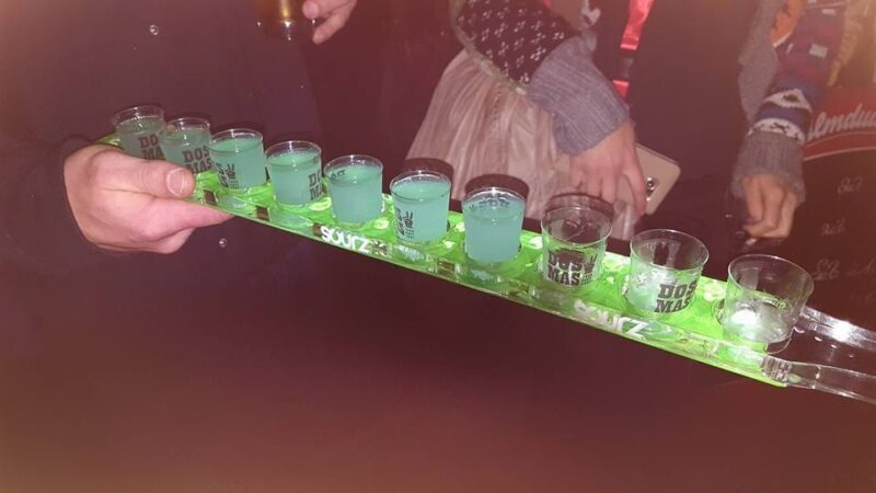 Düsseldorf Bachelor(ette) Premium Tour with Night PubCrawl - What to Expect at Each Stop
