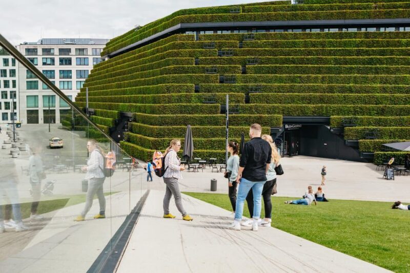 Düsseldorf: Guided City Architecture Walking Tour - Key Points