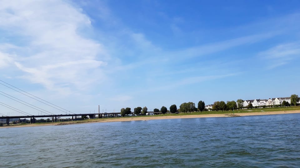 Düsseldorf: old city and the Rhine - Why Choose the Düsseldorf Old City and Rhine Tour?