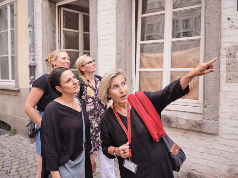 Düsseldorf: Old Town Guided Tour - Experience Highlights