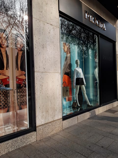 Düsseldorf: Personal Shopping Experience with a Local - An Authentic Look at Düsseldorf’s Fashion Culture