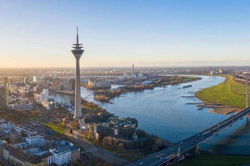 Düsseldorf: Private Custom Tour With a Local Guide - Convenience and Accessibility