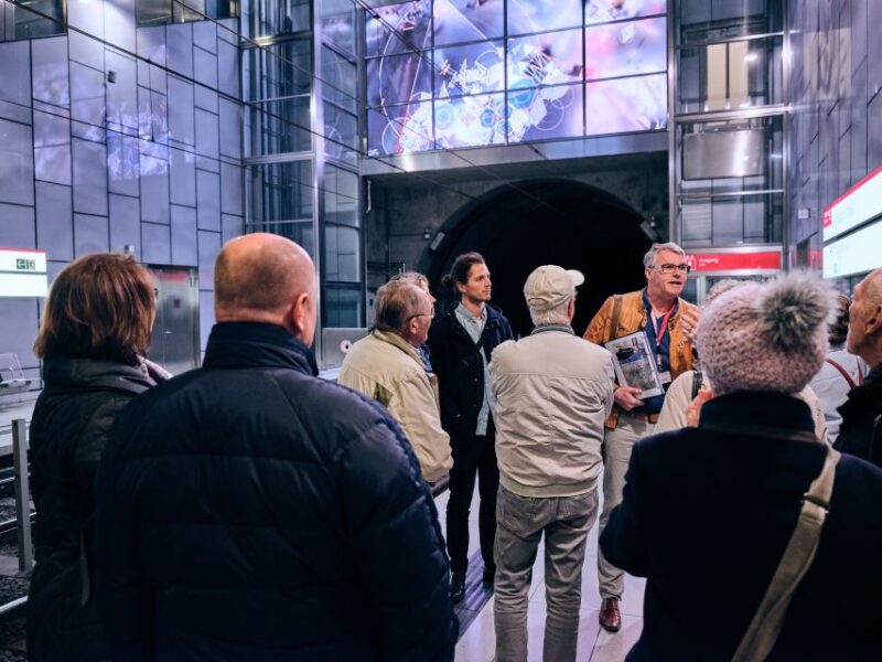 Düsseldorf: The Wehrhahn Line Guided Tour - Customer Ratings and Feedback