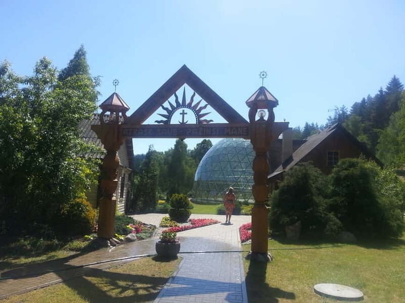 Dzukija National Park and Grutas Park: Full-Day Tour - Why Travelers Love This Tour
