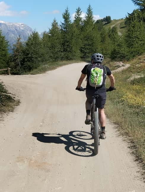 E-bike excursion in Sauze d'Oulx along the Assietta Road at 2,400mt - Key Points