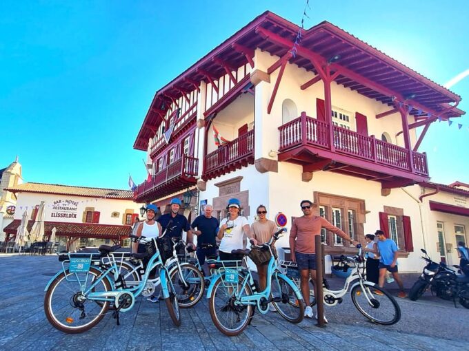 E-Bike Guided Tour Biarritz & Small Villages - Ask Away