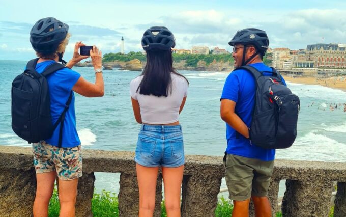 E-bike Guided Tour Biarritz to Bayonne - Ask Away