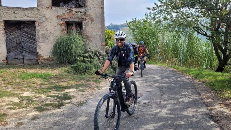 E-Bike Rental in Roero - Exploring the Roero Region on an E-Bike