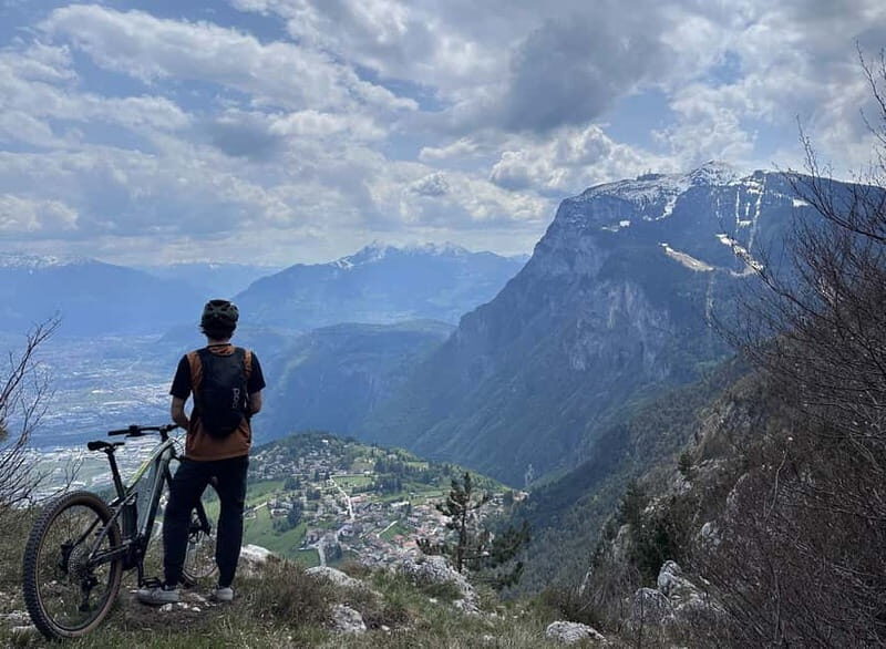 E-BIKE TOUR & Flavours at Fausior Mount - Exciting E-Bike Adventure & Flavors at Fausior Mount: A Balanced Look