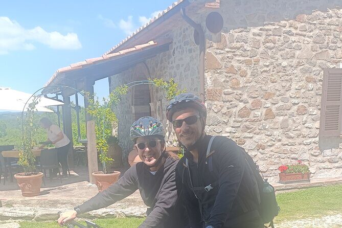 E-Bike Tour fortresses and mountains near the Free Baths of Saturnia - The Experience in Review: Authentic, Scenic, and Delicious