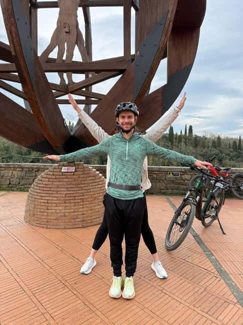 E-Bike Tour in Tuscany: Scenic Ride, Gourmet Lunch & Wine - Authenticity, Guides, and Reviews