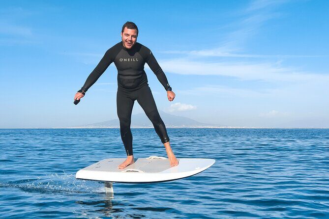 E-foil experience in Capri: fly over the sea - FAQs