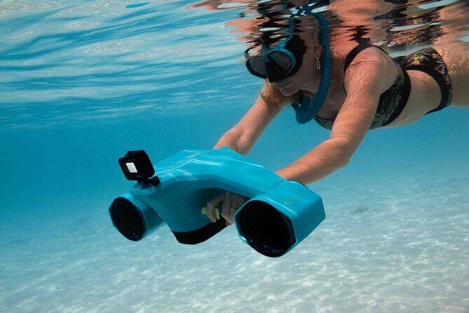 E-Snorkeling tour in Bonaire with easy Sea Scooters - The Snorkeling Site