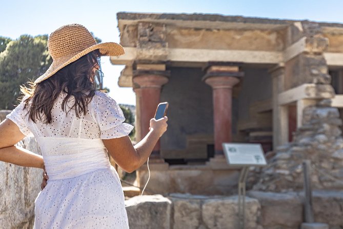 E-Ticket & Audio Tour for Knossos Palace: Unlock Minoan Majesty - Ticket and Audio Tour Inclusions