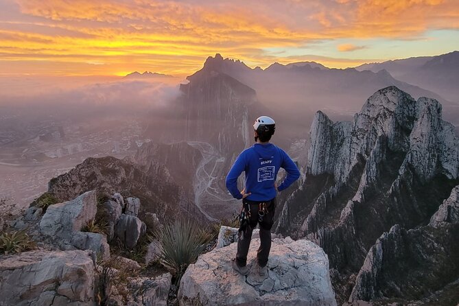 Eagle's Nest, Monterrey: Hiking + Rock Climbing + 3 Rappels - Location and Features