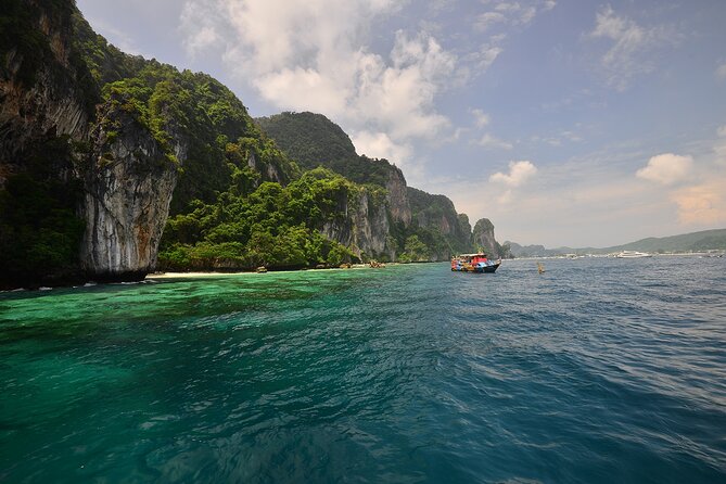 Early Bird Phi Phi Islands Tour From Phi Phi by Speedboat - Participant Guidelines