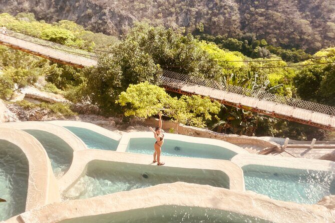 Early Tolantongo Tour from CDMX - First Impressions and Setting Out