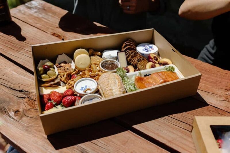 Earnslaw Burn Picnic Helicopter Tour - Key Points