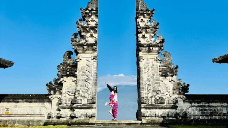 East Bali: Lempuyang temple, Tirta Gangga, Virgin beach - Key Points  