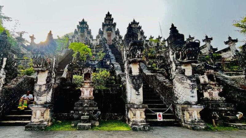 East Bali: Lempuyang temple, Tirta Gangga, Virgin beach - FAQs