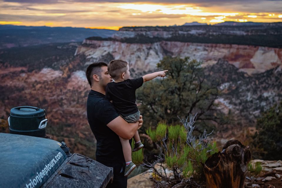 East Zion: Cliffs Sunset and Backcountry Off-Road Jeep Tour - Tour Experience