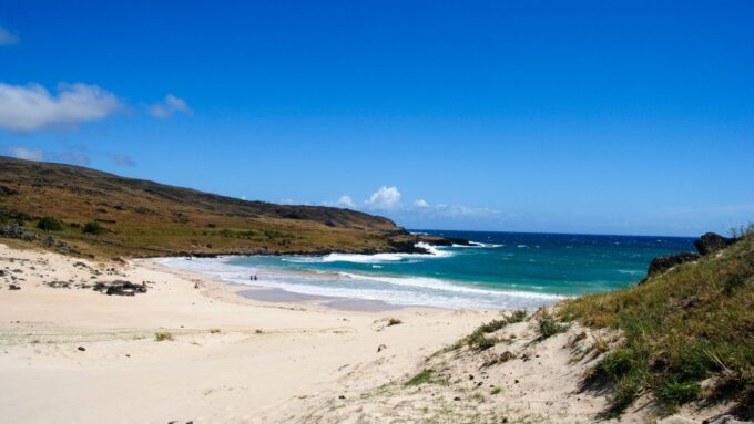 Easter Island: Private Full Day History Of The Moai - Additional Tips for Visitors