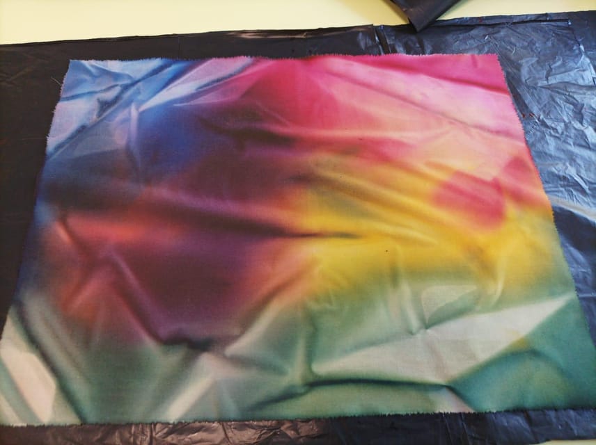 Easy Fabric Dyeing at clothing designer's cozy home - The Sum Up: Who Should Sign Up?