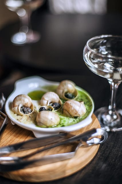 Eat Like a Parisian With a Local Guide - Exploring the Vibrant Parisian Market