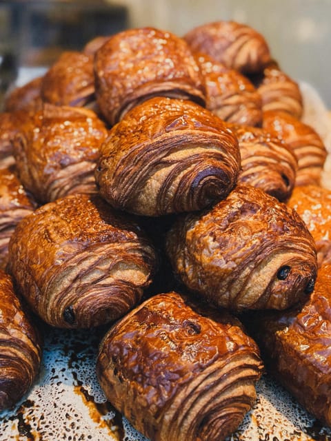 Eat Like a Parisian With a Local Guide - Taking in the Culinary Heritage