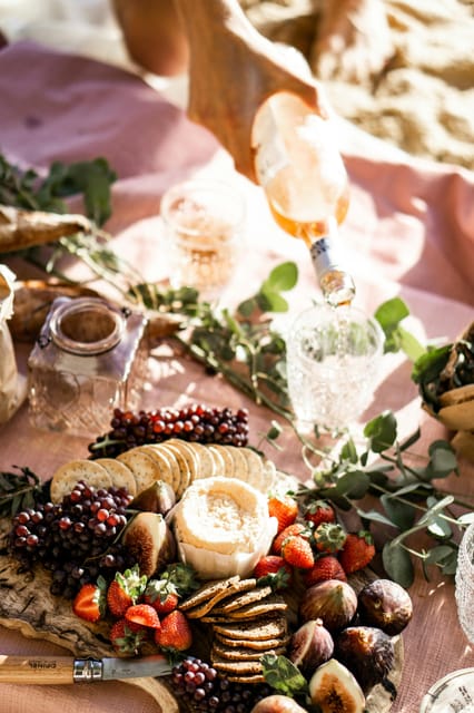 Eat Like a Parisian With a Local Guide - Key Points